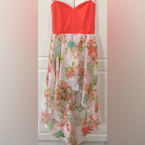 ⭐️ Summer Coral/White Floral Strapless Sheer Sweetheart Flowing Dress - Picture 3 of 14